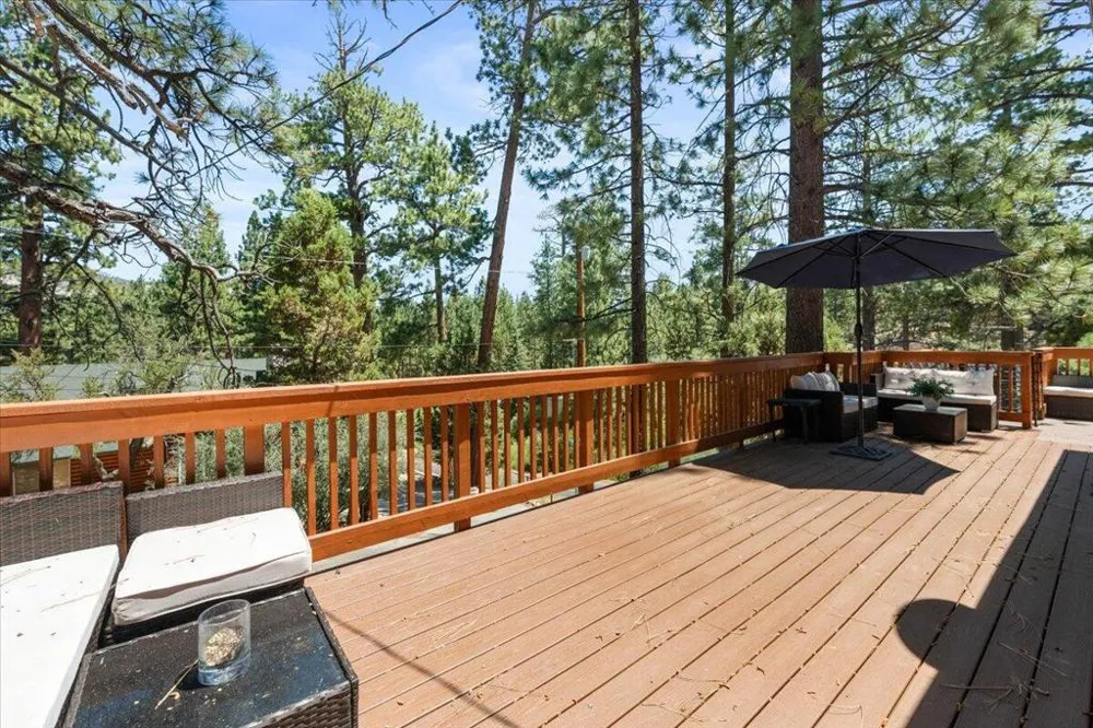 300 Hilltop Lane Big Bear, CA 92314