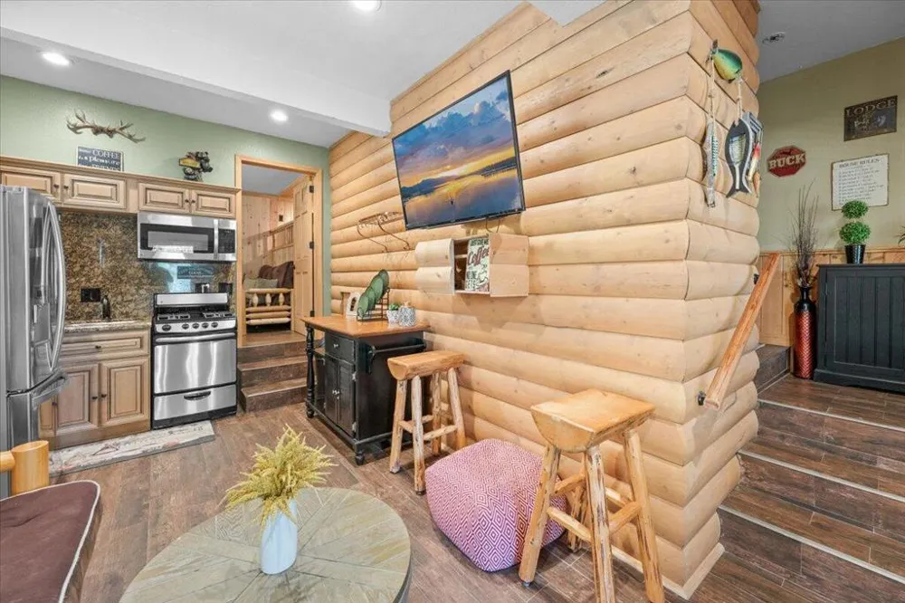 300 Hilltop Lane Big Bear, CA 92314