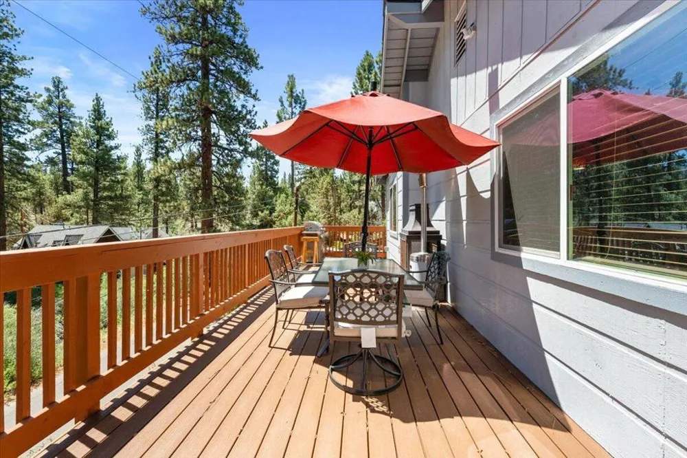 300 Hilltop Lane Big Bear, CA 92314