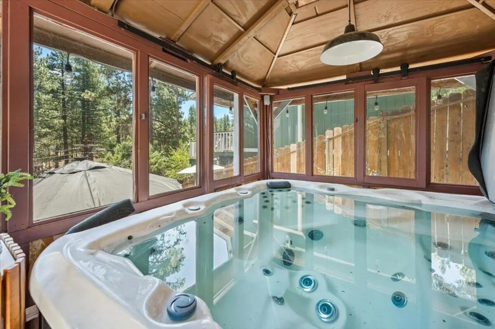 300 Hilltop Lane Big Bear, CA 92314