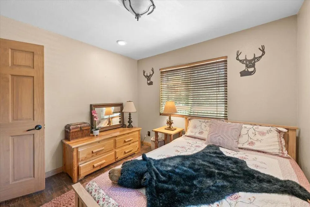 300 Hilltop Lane Big Bear, CA 92314
