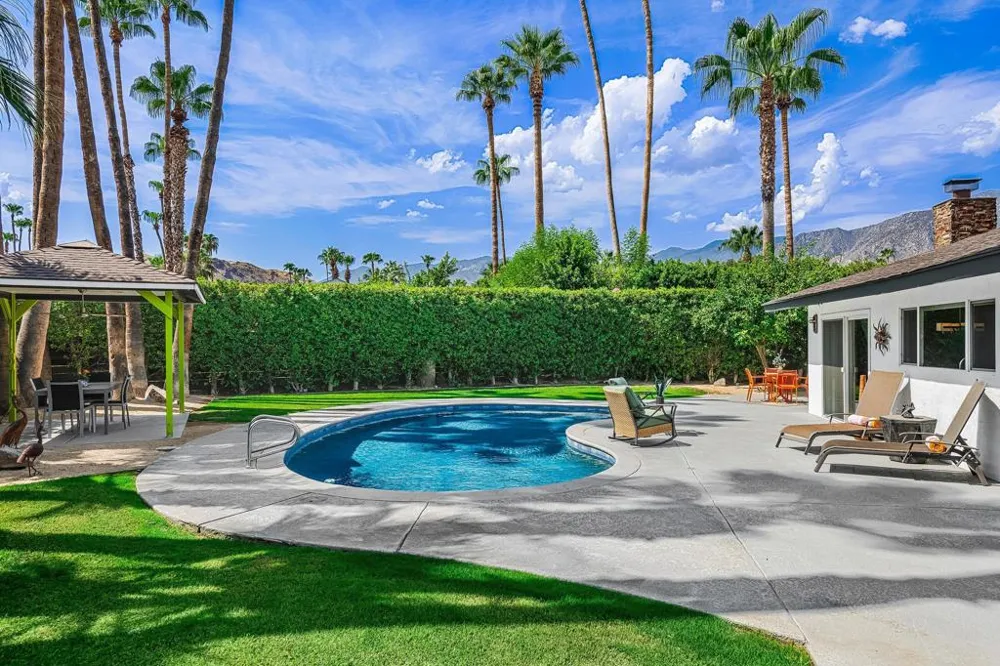 1200 S Farrell Drive Palm Springs, CA 92264