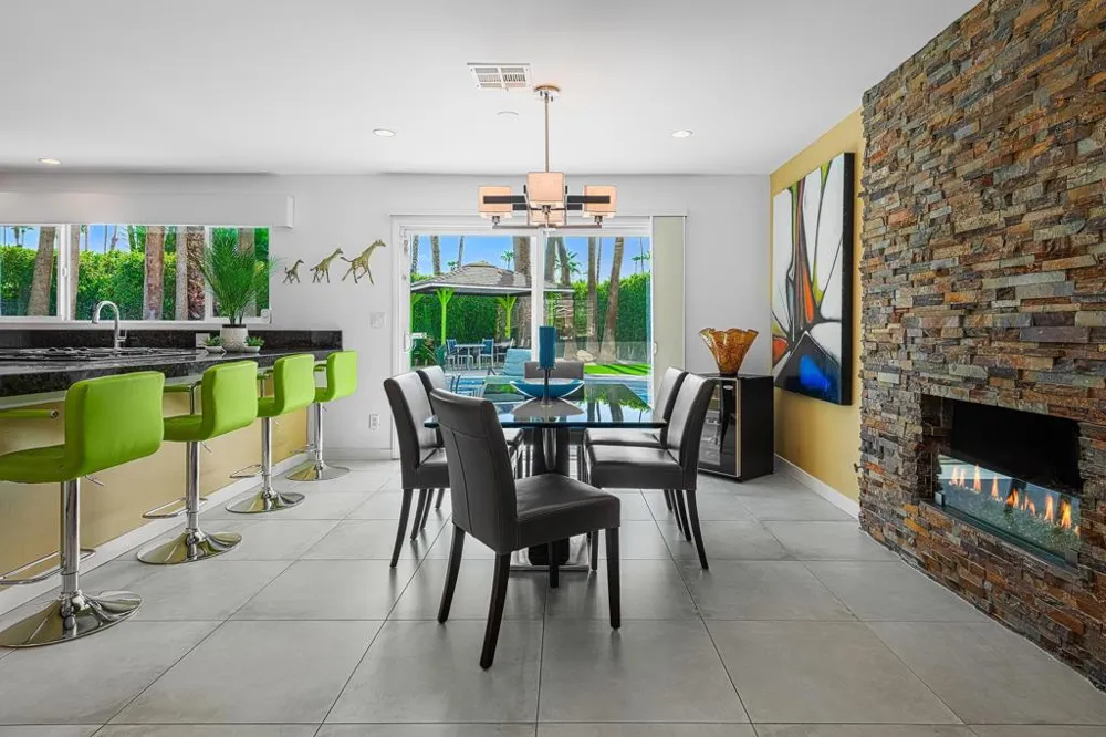 1200 S Farrell Drive Palm Springs, CA 92264