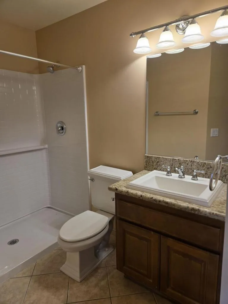 40840 Sandy Gale #D Palm Desert, CA 92211