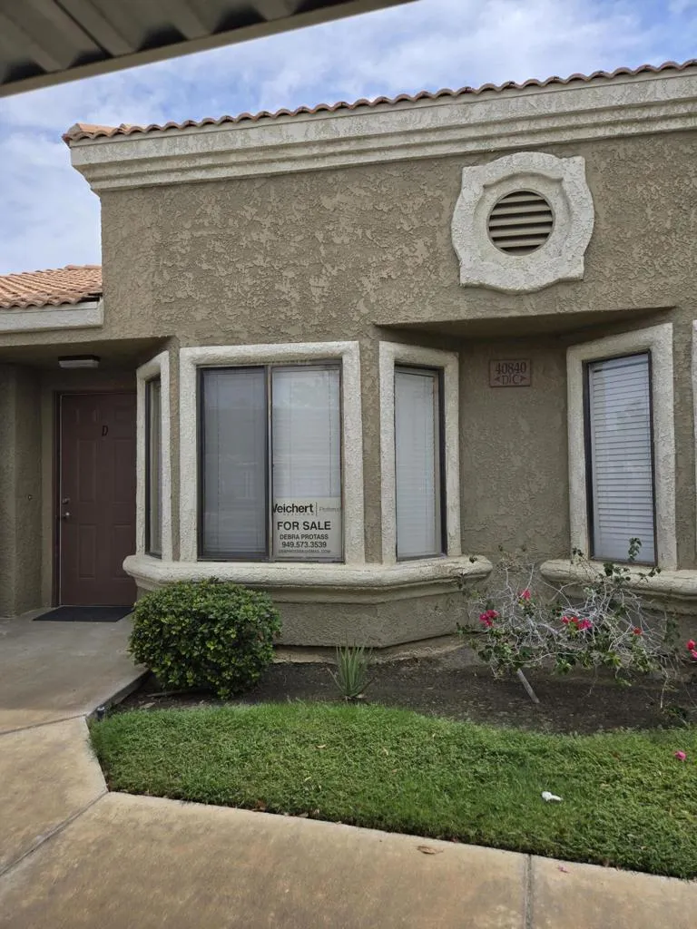 40840 Sandy Gale #D Palm Desert, CA 92211