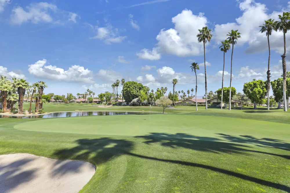 352 Red River Road Palm Desert, CA 92211