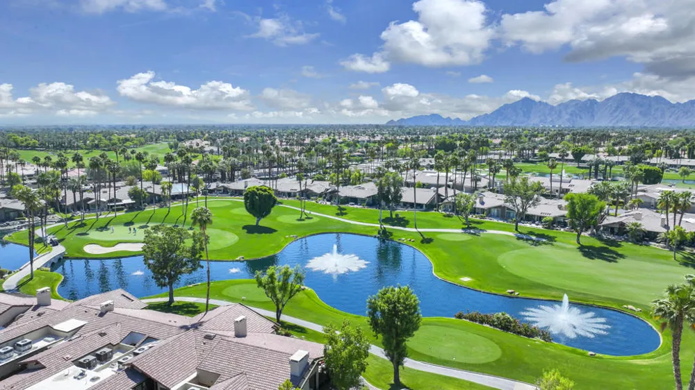 352 Red River Road Palm Desert, CA 92211