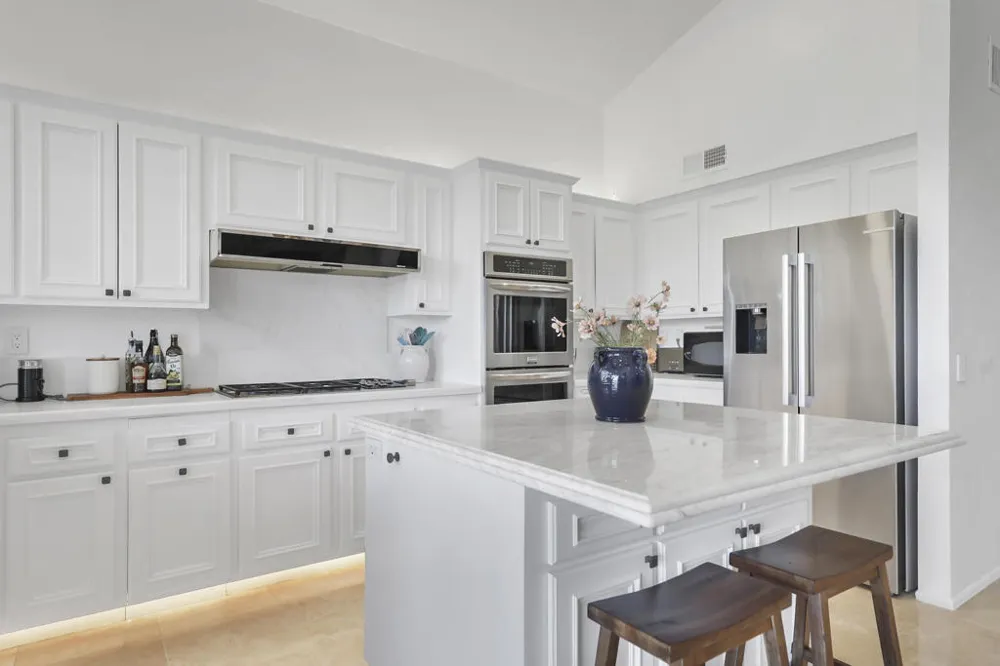 352 Red River Road Palm Desert, CA 92211