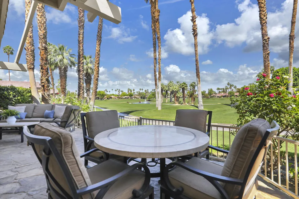 352 Red River Road Palm Desert, CA 92211