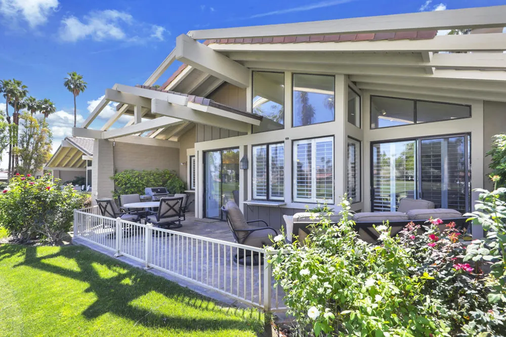 352 Red River Road Palm Desert, CA 92211