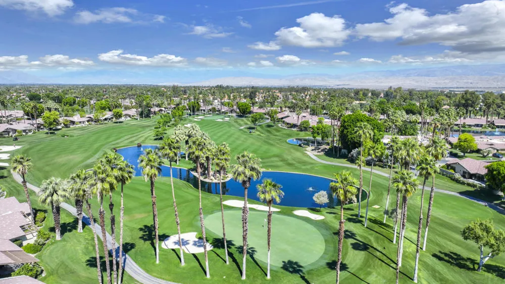 352 Red River Road Palm Desert, CA 92211