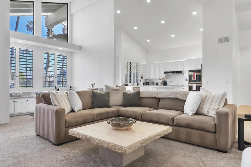 352 Red River Road Palm Desert, CA 92211