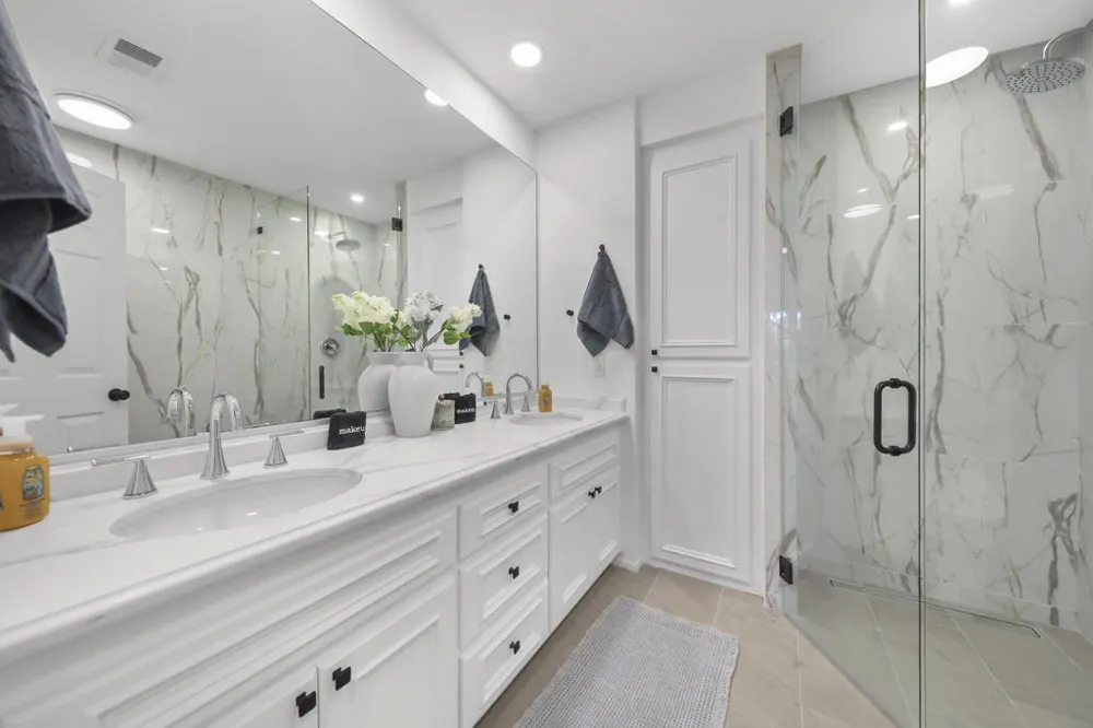 352 Red River Road Palm Desert, CA 92211