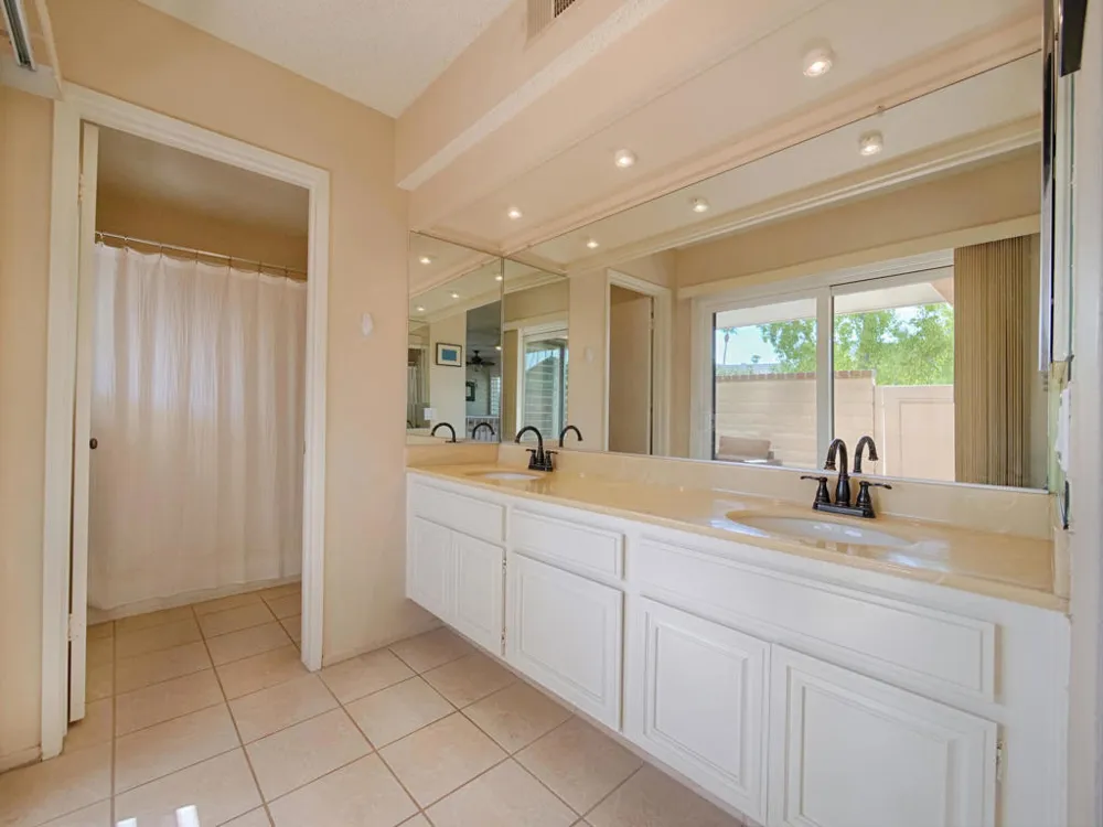 68737 Paseo Soria Cathedral City, CA 92234