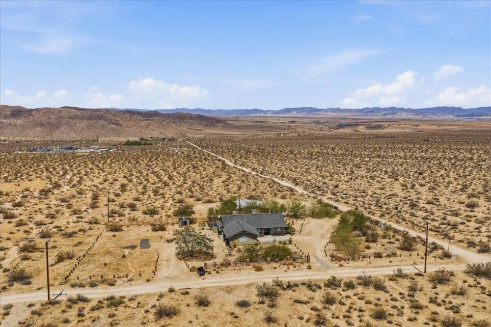 68054 Sullivan Road 29 Palms, CA 92277