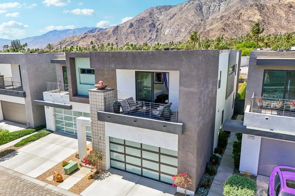 2699 Majestic Way Palm Springs, CA 92262
