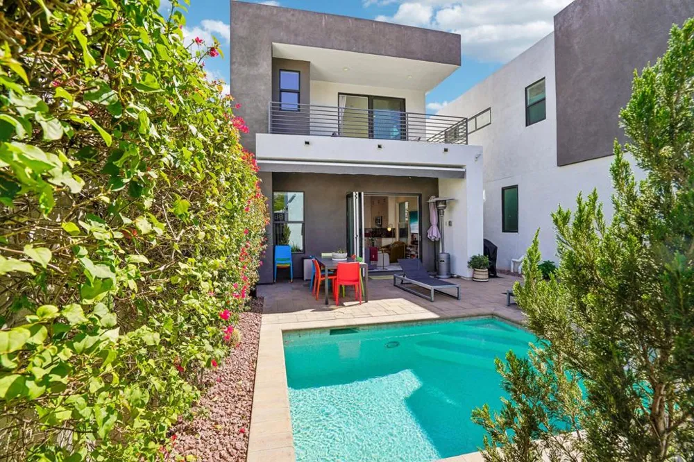 2699 Majestic Way Palm Springs, CA 92262