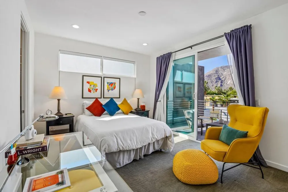 2699 Majestic Way Palm Springs, CA 92262