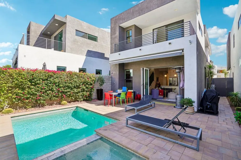 2699 Majestic Way Palm Springs, CA 92262