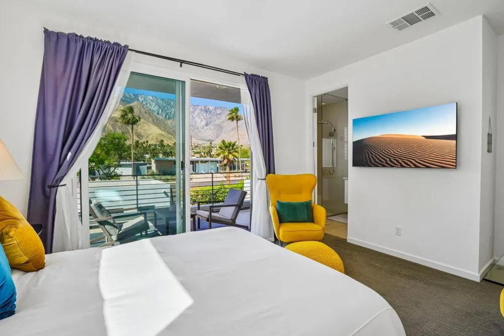 2699 Majestic Way Palm Springs, CA 92262