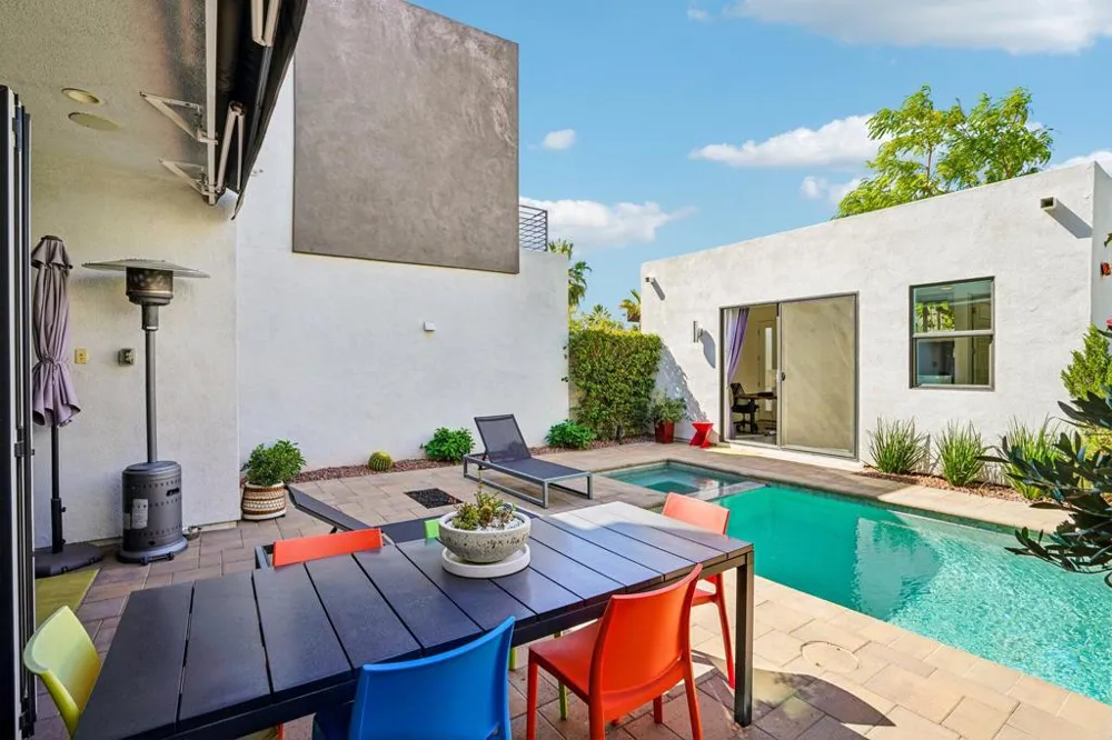 2699 Majestic Way Palm Springs, CA 92262