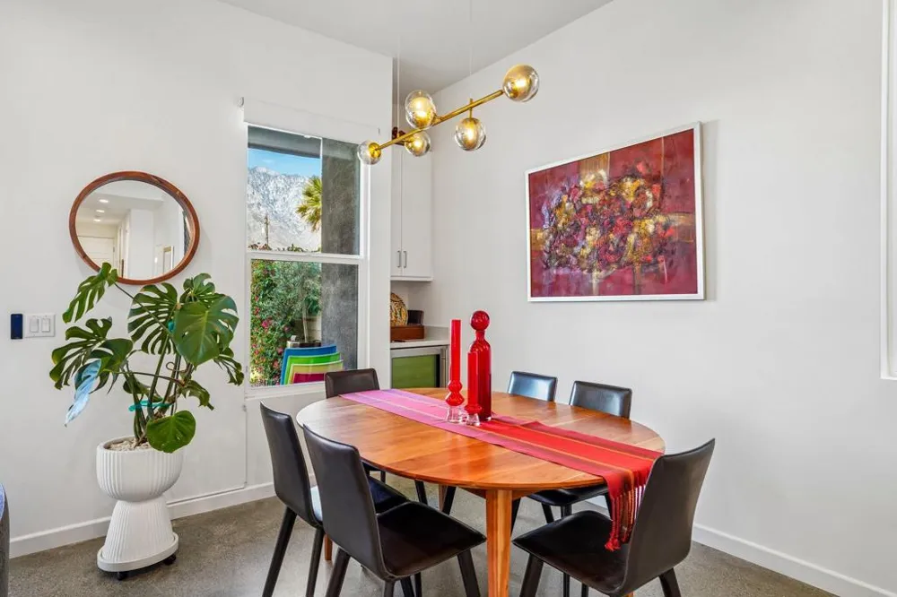 2699 Majestic Way Palm Springs, CA 92262