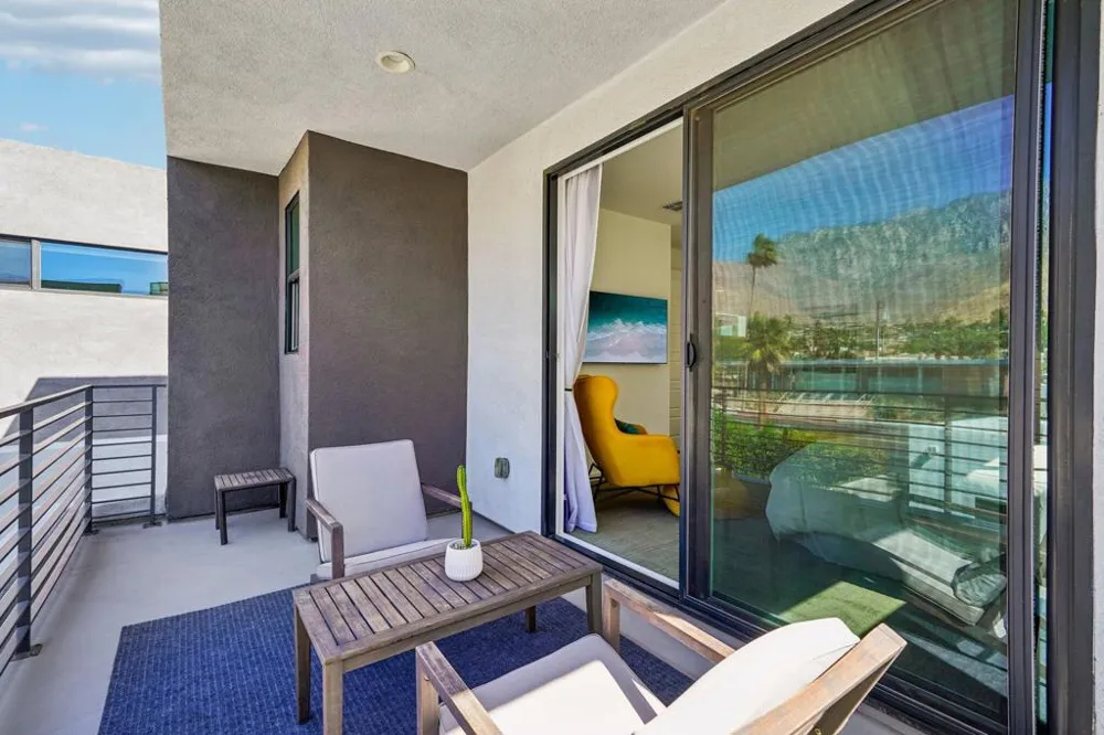 2699 Majestic Way Palm Springs, CA 92262