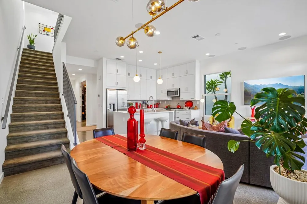 2699 Majestic Way Palm Springs, CA 92262