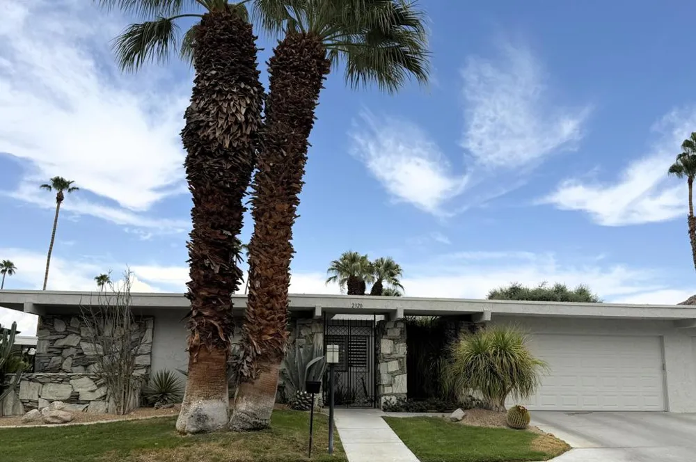2320 Paseo Del Rey Palm Springs, CA 92264