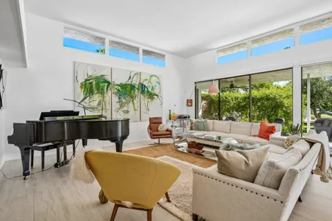 2320 Paseo Del Rey