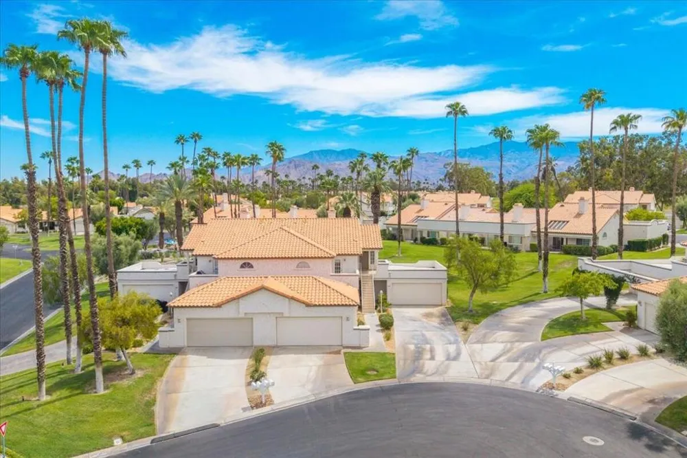 265 Desert Falls Drive E Palm Desert, CA 92211