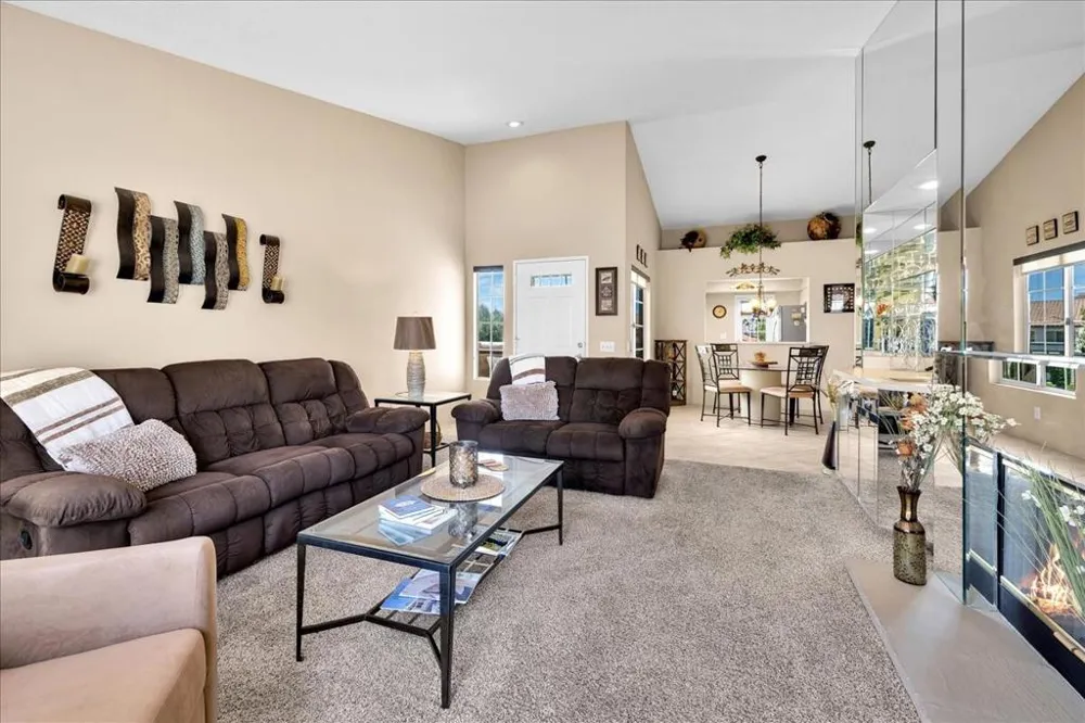 265 Desert Falls Drive E Palm Desert, CA 92211