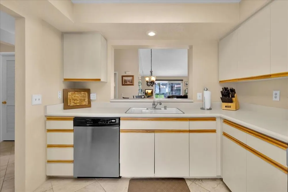 265 Desert Falls Drive E Palm Desert, CA 92211