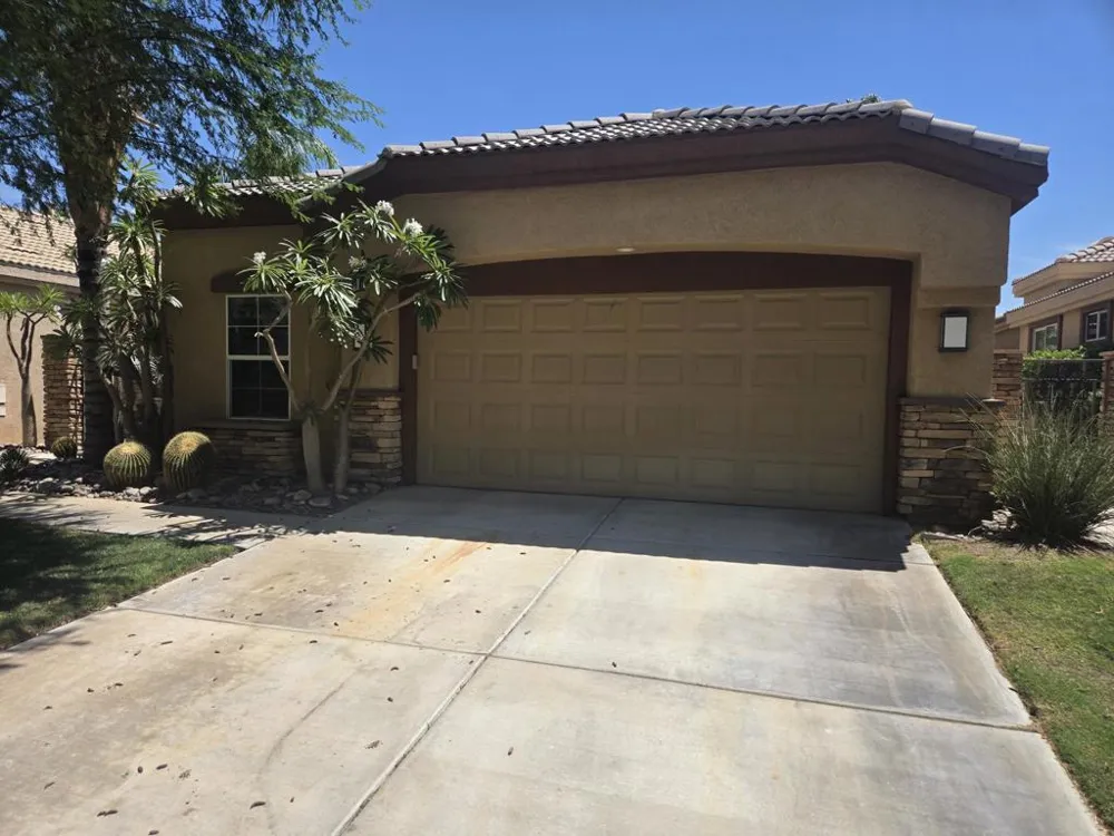 29234 W Laguna Drive Cathedral City, CA 92234