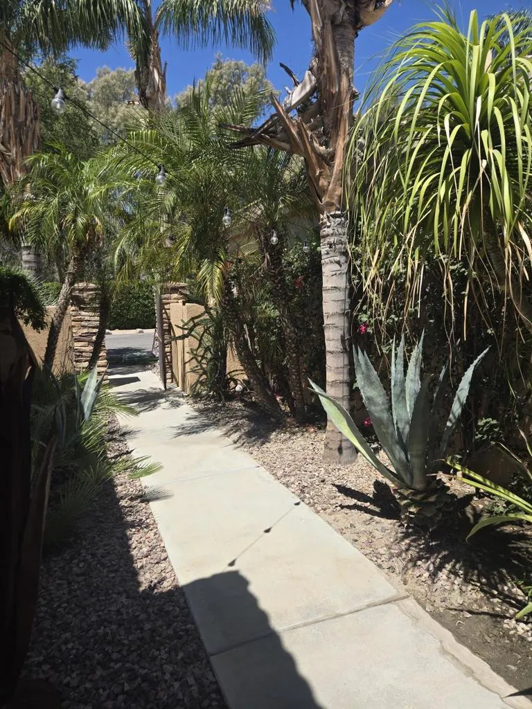 29234 W Laguna Drive Cathedral City, CA 92234