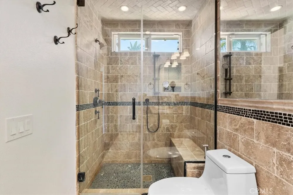 752 Capitan Thousand Oaks, CA 91320