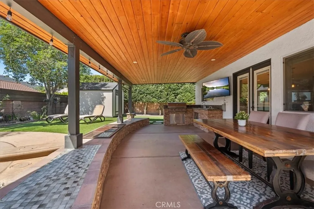 752 Capitan Thousand Oaks, CA 91320