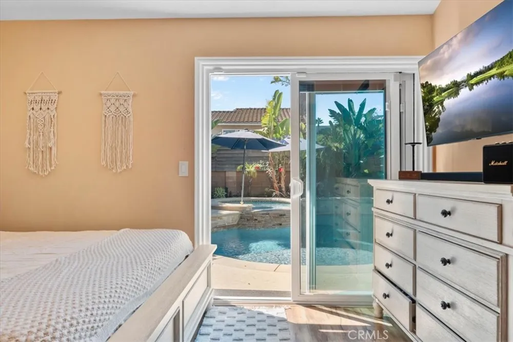 752 Capitan Thousand Oaks, CA 91320