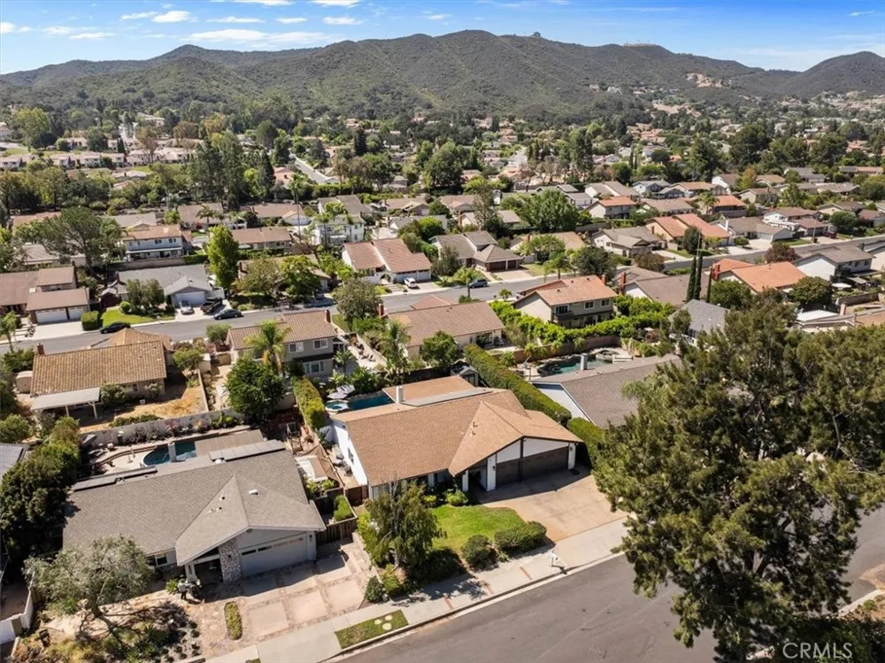752 Capitan Thousand Oaks, CA 91320