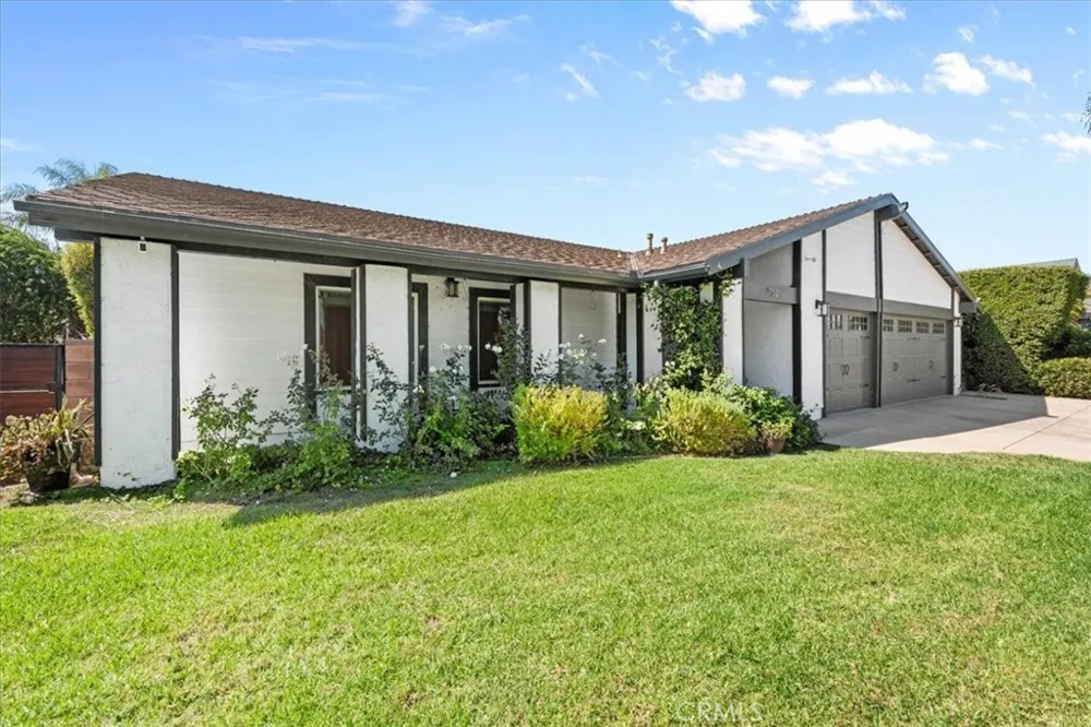 752 Capitan Thousand Oaks, CA 91320