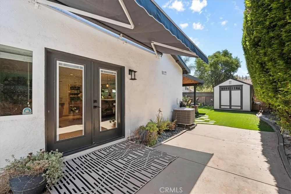 752 Capitan Thousand Oaks, CA 91320