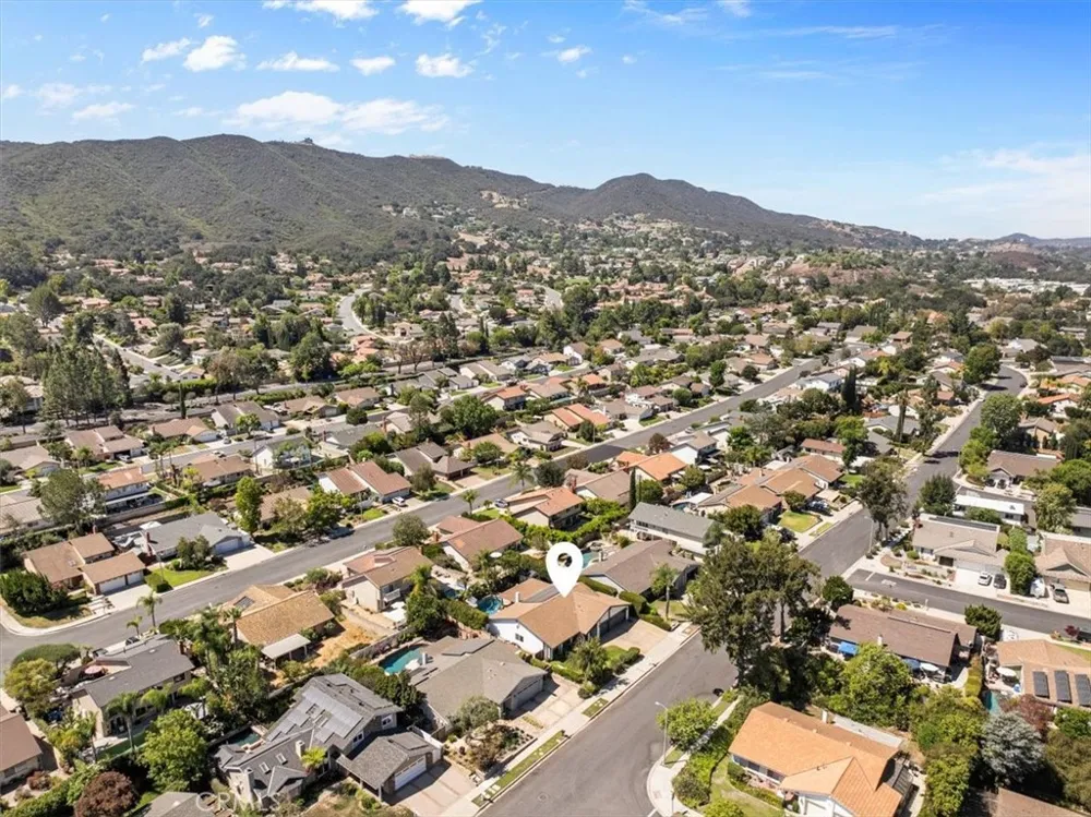 752 Capitan Thousand Oaks, CA 91320