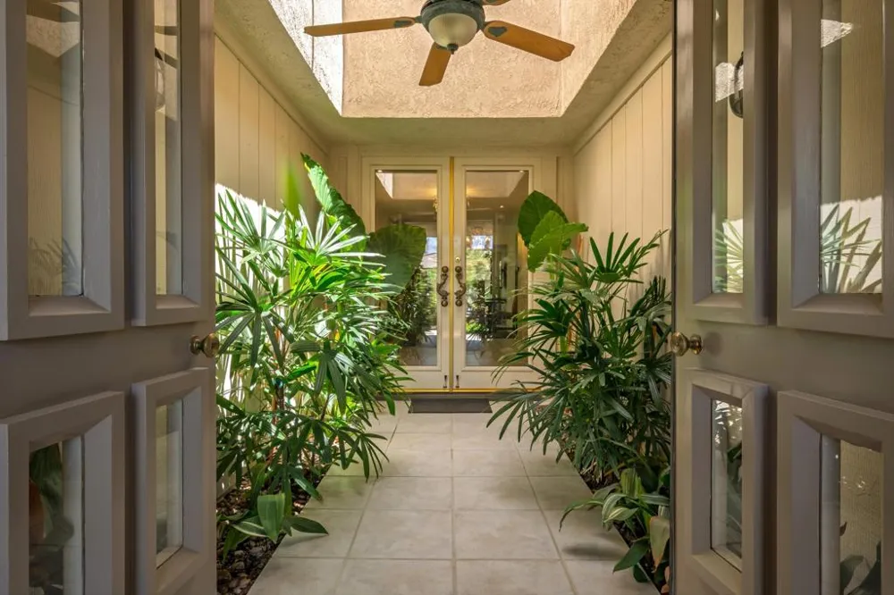 19 Cornell Drive Rancho Mirage, CA 92270