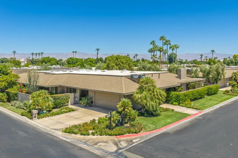19 Cornell Drive Rancho Mirage, CA 92270