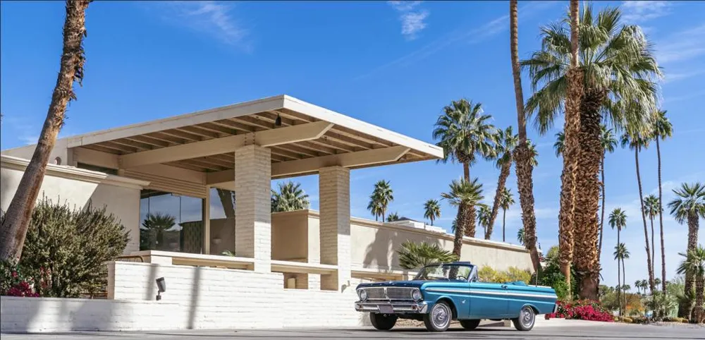 80 Lakeview Drive Palm Springs, CA 92264