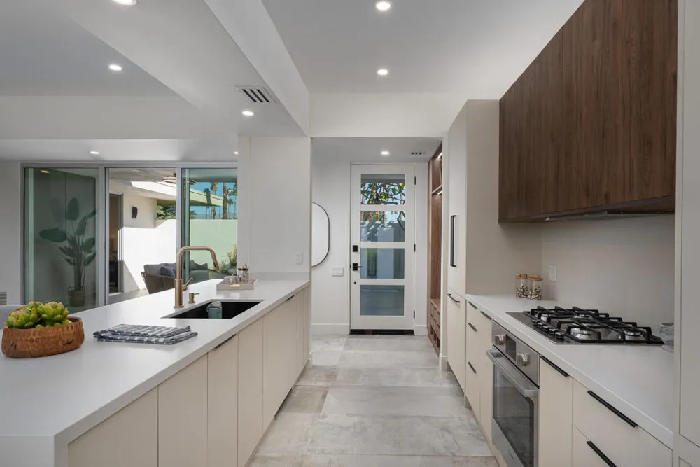 80 Lakeview Drive Palm Springs, CA 92264