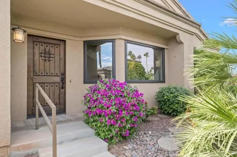 76064 Honeysuckle Drive