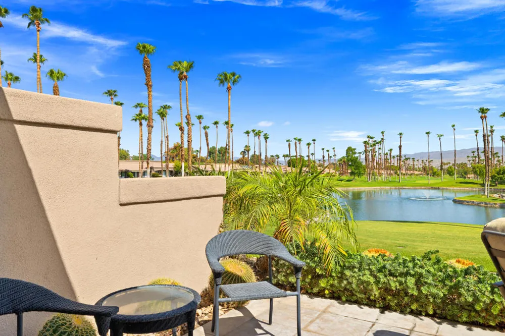 76064 Honeysuckle Drive Palm Desert, CA 92211