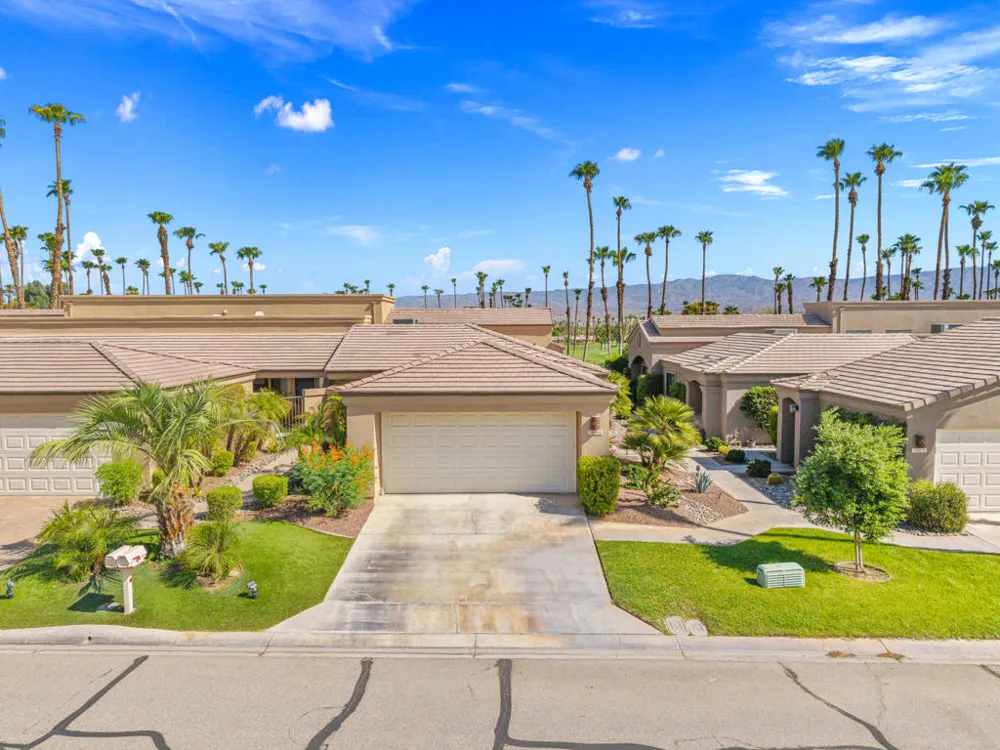 76064 Honeysuckle Drive Palm Desert, CA 92211
