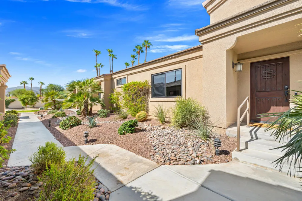 76064 Honeysuckle Drive Palm Desert, CA 92211